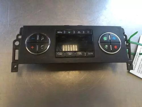 2007 GMC Sierra 1500 A/C Heater Climate Temperature Control rear defrost OEM - Used
