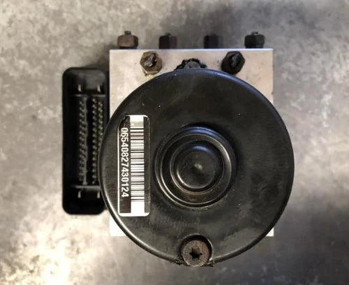 2002-2004 Honda CRV Anti Lock Brake Actuator Pump ABS - Used OEM Auto Part