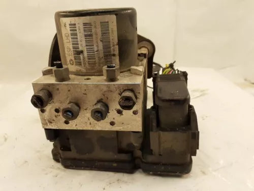 2014-2019 Dodge Journey ABS Pump Anti Lock Brake Pump OEM 14 15 16 17 18 19 - Used