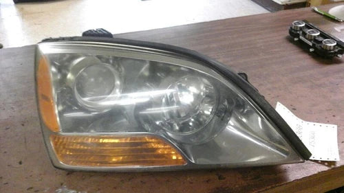 Passeger Right Headlight Thru 05/07/07 Fits 2007 Kia SORENTO - Used OEM Auto Part