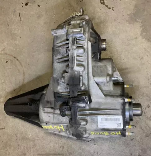 2003-2006 Cadillac Escalade ESV Transfer Case Assembly - Used OEM Auto Part