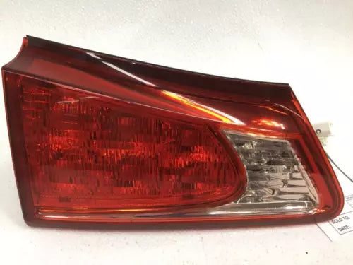 Driver Tail Light Assy Lid Mounted Sedan Fits LEXUS IS250 - Used OEM Auto Part