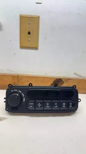 2002-2006 Chrysler Sebring Dodge Stratus AT AC Climate Control Temperature OEM - Used