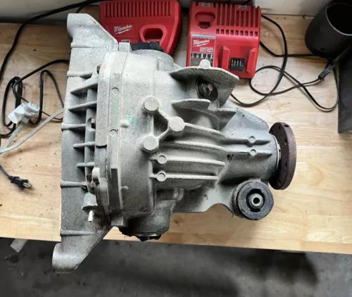 2002-2005 Ford Explorer Rear Axle Differential Carrier 3.55 Ratio - Used OEM Auto Part