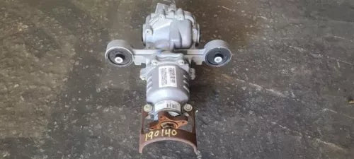 2002-2005 Saturn Vue Rear Axle Differential Carrier OEM - Used