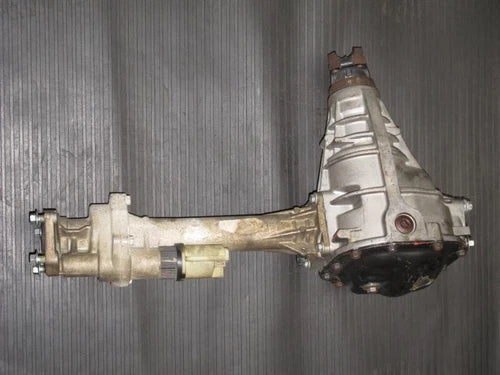 2004-2012 GMC Canyon Front Differential Carrier Assembly 3.73 Ratio OEM - Used