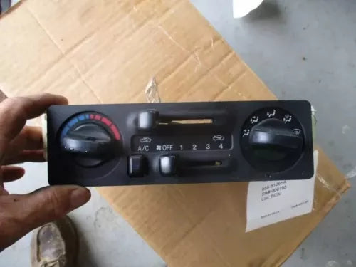 2000-2004 ISUZU RODEO HONDA PASSPORT AC HEATER CLIMATE TEMPERATURE CONTROL OEM - Used