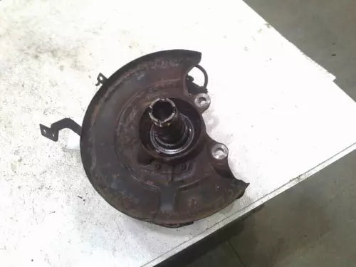 2001-2004 Nissan Frontier Spindle Knuckle 4x4 Left Driver Side 6 Cyl OEM - Used