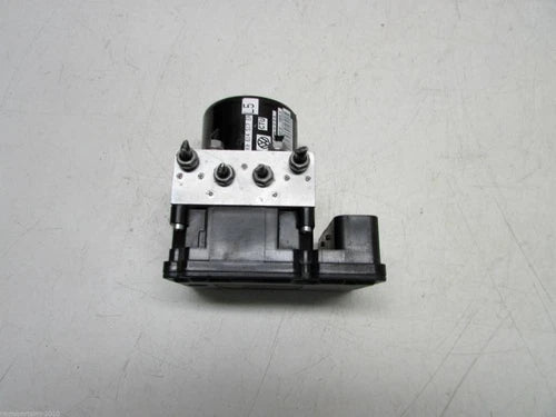 Volkswagen Passat 13-15 ABS Anti-Lock Brake Pump OEM - Used