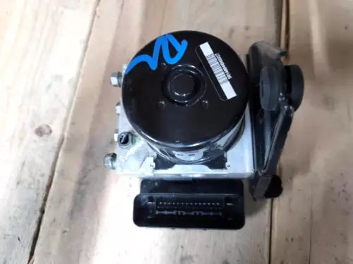 2012 VOLKSWAGEN PASSAT ABS Anti Lock Brake Module Pump Assembly OEM - Used