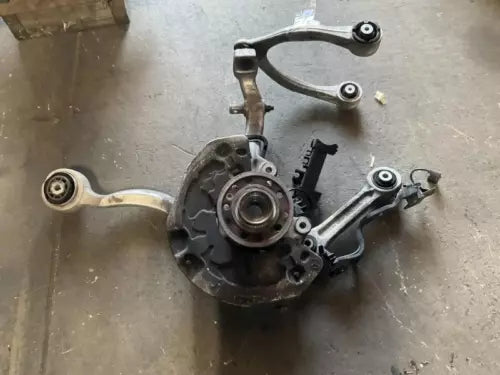 2015-2023 Mercedes C-Class Driver Left Front Spindle Knuckle OEM - Used