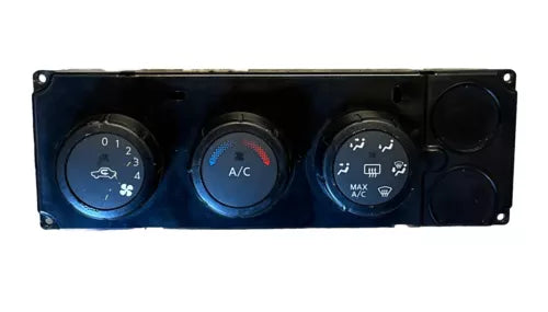 04 Nissan Titan SE  & LE  OEM  AC HEATER AIR TEMPERATURE CLIMATE Control 3 Plug nissan