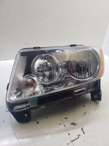 2014-2017 Jeep Compass Left Hand Headlight Assembly Halogen (WITH PROJECTOR) Oem - Used