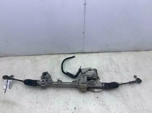 2013-2016 Ford Taurus Power Steering Gear Rack And Pinion OEM - Used