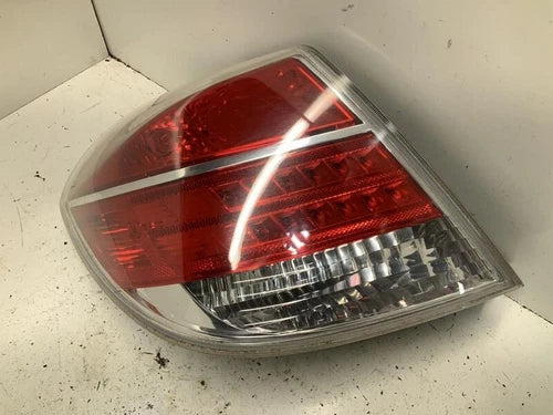 2007-2009 Saturn Aura Driver LH Tail Light Assembly OEM - Used