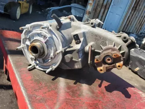 2001 Jeep Cherokee Transfer Case Assembly - Used OEM Auto Part