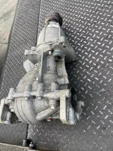 2017-2019 Ford Fusion 2.7L Rear Axle Differential Carrier OEM - Used