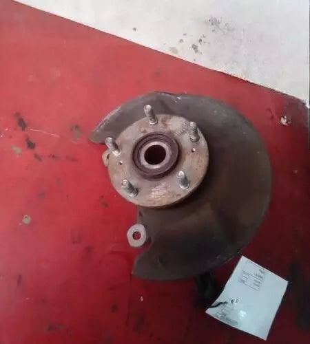 2002-2006 Honda CRV Driver Left Front Spindle Knuckle Assembly W/o Abs Oem - Used