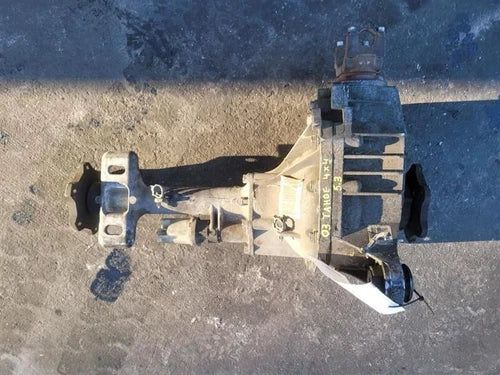2000-2004 Chevy Tahoe Front Axle Differential Carrier 3.73 Ratio Opt GT4 Oem - Used