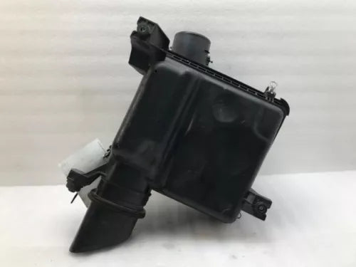 2010-2013 Toyota Tundra Sequoia 8 Cylinder Air Cleaner Intake Filter Box OEM - Used