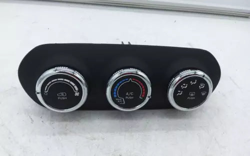 2015-2016 Jeep Renegade Heater AC Temperature Control Unit OEM - Used