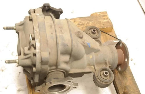 2004-2006 Nissan Armada Rear Differential Carrier Assembly - Used OEM Auto Part