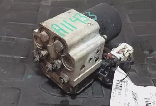 2006-2007 GMC Sierra Silverado 1500 Truck 4 Wheel Anti-Lock Brake Pump Assembly - Used OEM Auto Part