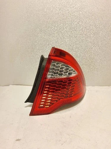 2010-2012 Ford Fusion Rear Right Passenger Side Tail Light Oem