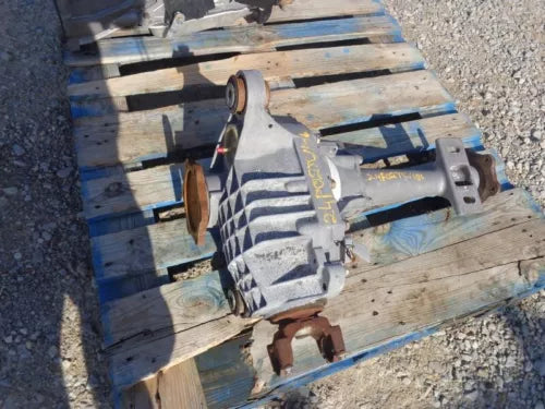 2002-2006 Cadillac Escalade Front Axle Differential Carrier 3.73 Ratio (OPT GT4) - Used OEM Auto Part