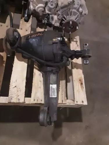 2006-10 Jeep Commander 3.07 Ratio 6 Cyl 3.7L Front Axle Differential Carrier OEM - Used