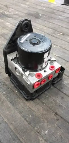 2013-2014-2015 Volkswagen Passat ABS Anti Lock Brake Actuator Pump OEM - Used