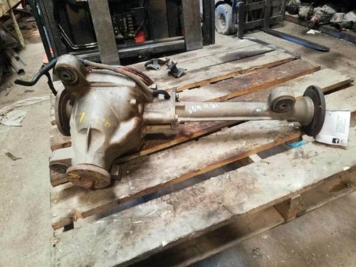 2004-2005 Ford F150 Pickup Front Axle Differential Carrier 3.55 Ratio - Used OEM Auto Part