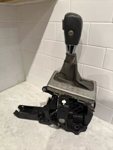 2003-2004 Lincoln Navigator Floor Shifter Assembly Automatic Shifter OEM - Used