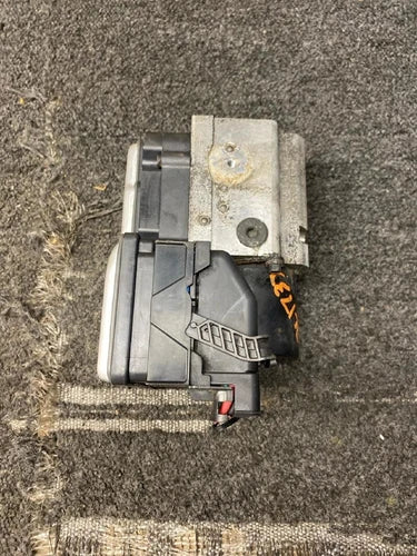 2003-2005 Chevy Avalanche 1500 ABS Anti Lock Brake Pump Assembly OEM - Used