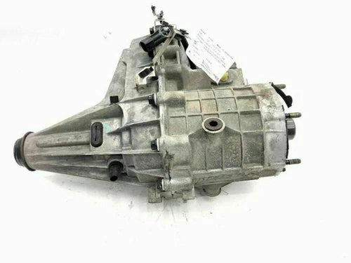 2000-2002 Chevy Suburban 1500 Transfer Case Opt NP8 Automatic - Used OEM Auto Part