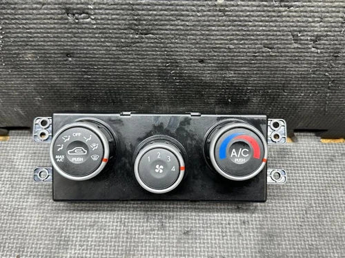 2005 -2009 Hyundai Tucson AC Heater Control Assembly OEM - Used