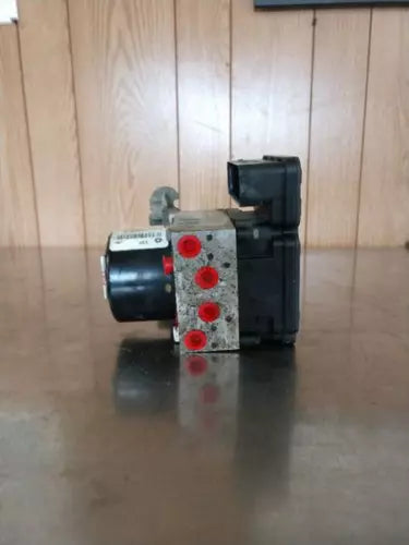 2006-2007 Chrysler 300 ABS Anti Lock Brake Actuator Pump - Used OEM Auto Part