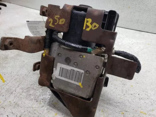 Anti-Lock Brake Part 4 Wheel ABS Opt NW7 Fits 02 AVALANCHE 1500 - Used OEM Auto Part