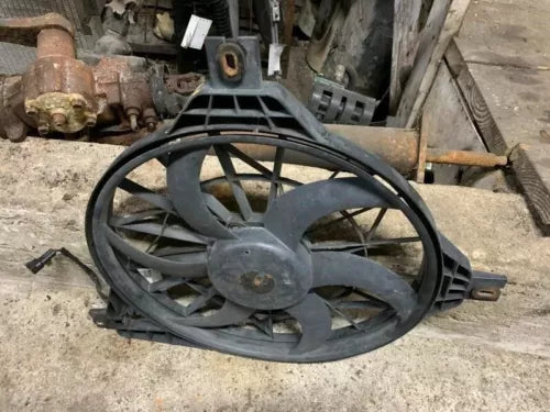 2003 2004 2005 Lincoln Aviator Radiator Motor Cooling Fan Assembly OEM - Used