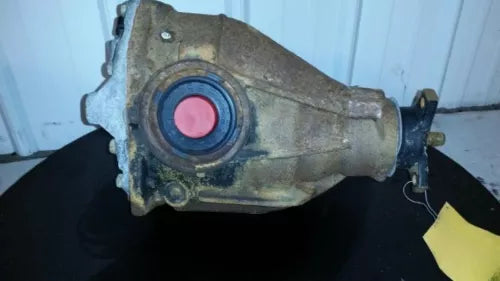 2005-2008 Chrysler 300 Rear Axle Differential Carrier 3.07 Ratio AWD OEM - Used