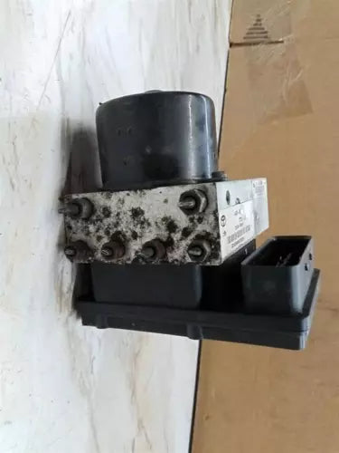 2003-2004 Toyota Sequoia Anti-Lock Brake Pump Assembly Skid Control 4x4 - Used OEM Auto Part