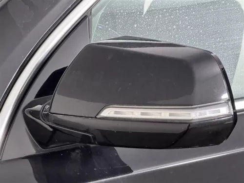 2018-2022 Chevrolet Traverse Mirror Right Passenger Side Door Mirror Black OEM - Used