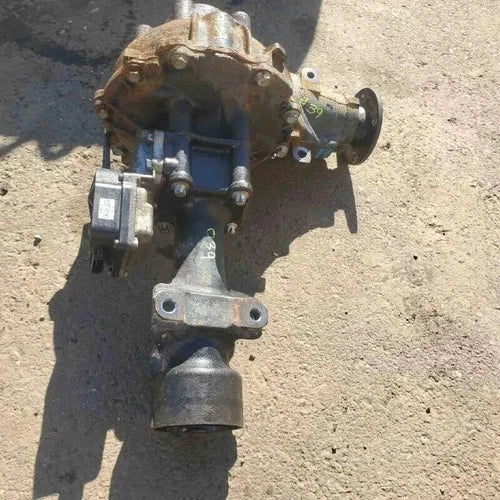 2005-2015 Toyota Tacoma Front Axle Differential Carrier Assembly 3.73 Ratio OEM. - Used