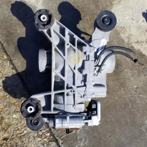 2012-2014 Volkswagen Tiguan Rear Differential Carrier in Warranty OEM - Used