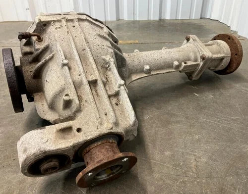 2004-2014 Nissan Titan Armada Front Axle OEM Differential Carrier 3.36 Ratio - Used