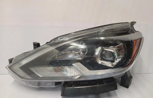 2016-2017 Nissan Sentra Left Hand Headlight Assembly LED Oem - Used