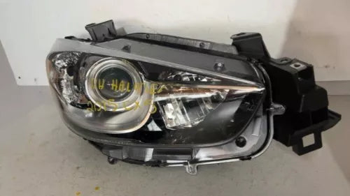 2013-2015 MAZDA CX-5 RH Headlight Assembly Halogen Headlamps Pre-owned. - Used OEM Auto Part
