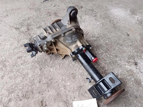 1995-1997 Chevrolet Chevy Tahoe Front Axle Differential Carrier 3.73 Ratio OEM - Used