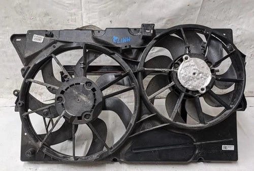 2013-2019 Ford Taurus Cooling Fan Assembly - Used OEM Auto Part