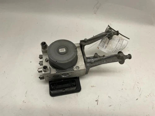 15-16 Dodge Challenger Chrysler 300 Anti-Lock Brake Pump Assembly From 04/28/15 - Used OEM Auto Part